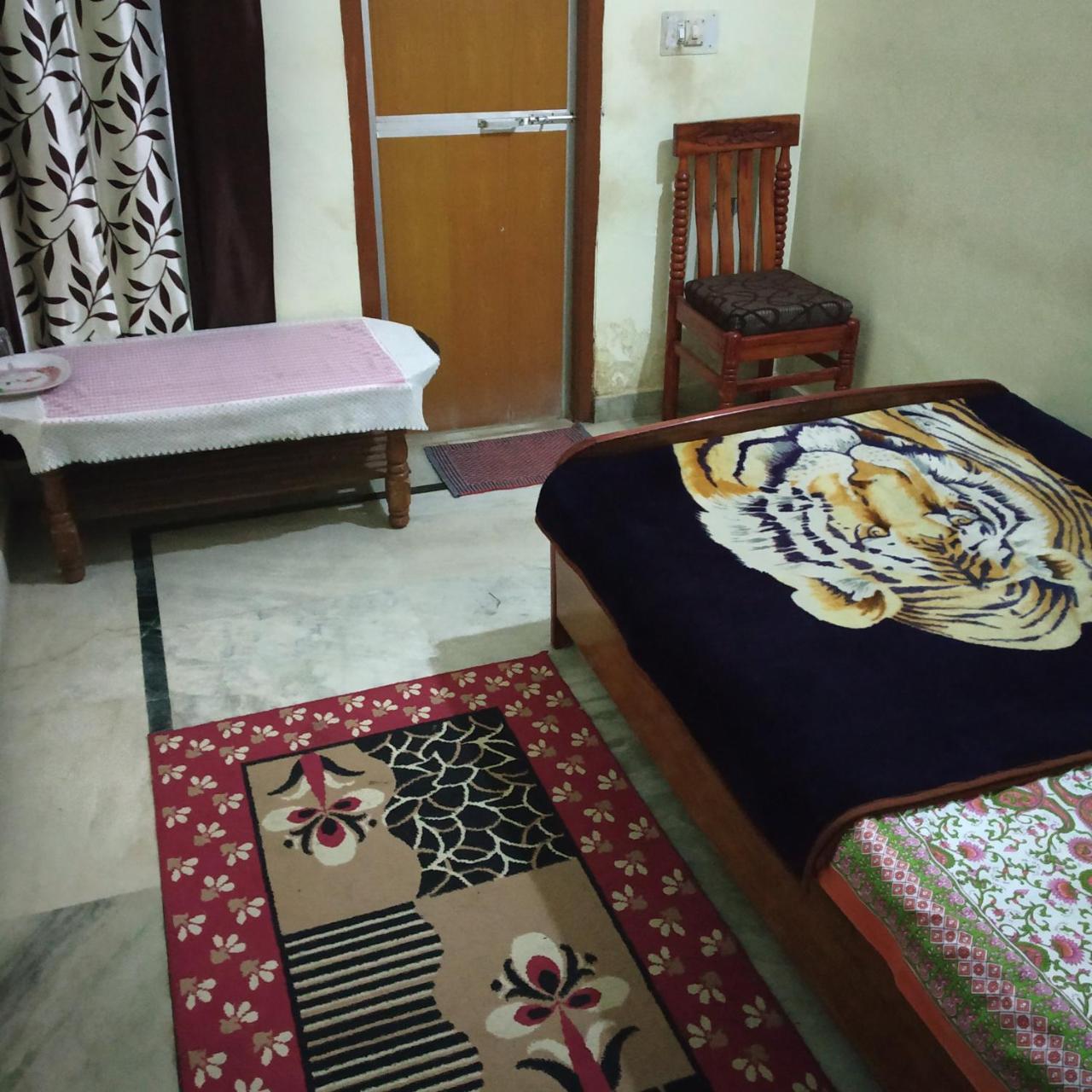 Pratibha Home Stay Jabalpur Luaran gambar